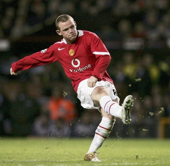 他与中场队 他与中场队